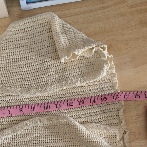 Cotton On White Shrug with Ribbed Knit and Open Front Size Small - Picture 10 of 10